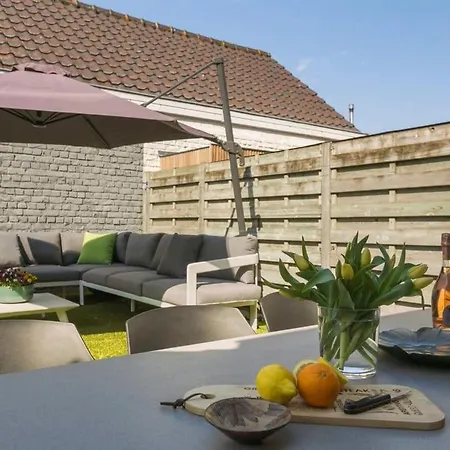 Holiday home Huswell - Summer-house With Sunny Garden Nearby