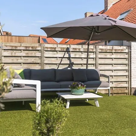 Huswell - Summer-house With Sunny Garden Nearby Holiday home *