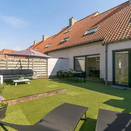 Holiday home Huswell - Summer-house With Sunny Garden Nearby Knokke-Heist